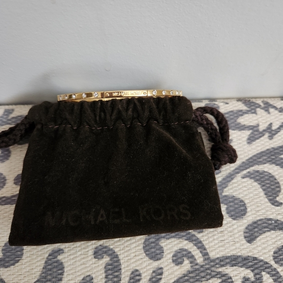 Michael Kors Women’s Gold Tone Hinged Bangle Bracelet with Crystal Accen… - Picture 6 of 6